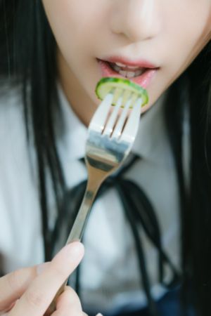 中文字幕av中出内射_暖暖免费观看视频