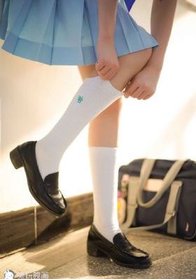 夜夜嗨av一区二区三区四季av_超清在线手机播放